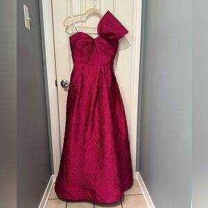 As It May
Jolie Jacquard One-Shoulder Gown